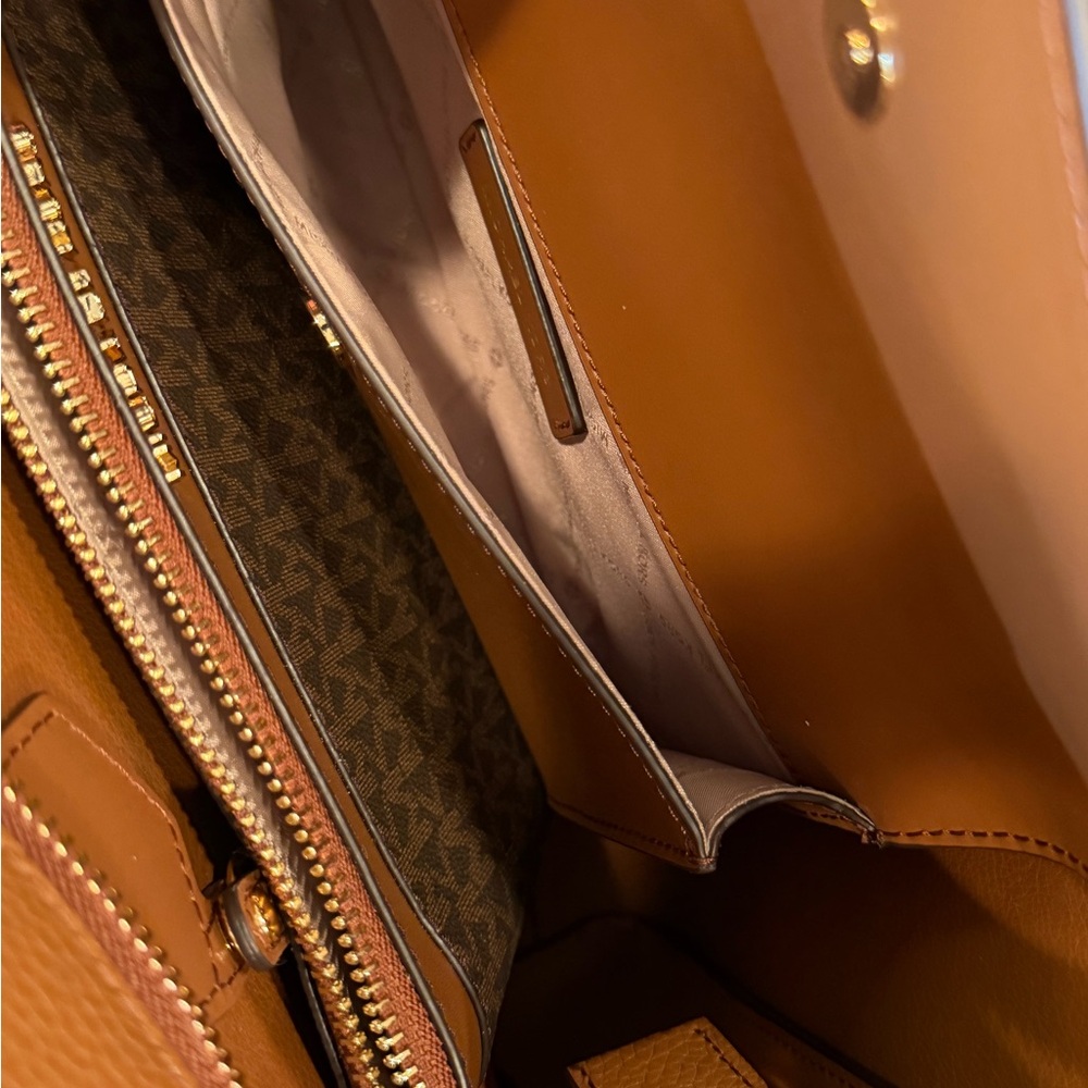 Michael Kors Tan Leather 3-Piece Tote Set - Picture 7 of 15